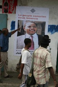 Poster saying “The people of the Comoros thank you”