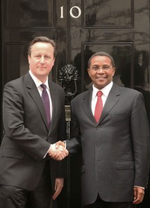 Kikwete and Cameron outside No 10 Downing Street