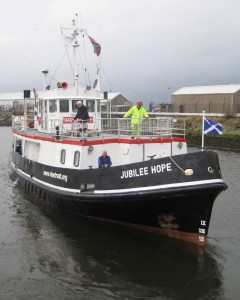 Jubilee Hope leaving the Clyde (Vine Trust)